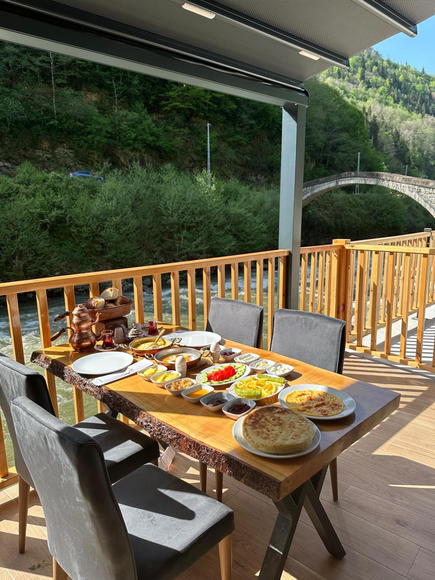 Ozden Bungalow Çamlıhemşin Buitenkant foto